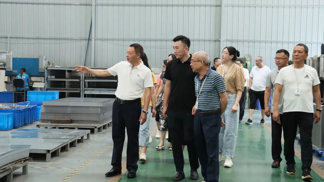 1692080968119512.jpg 640 (3).jpg